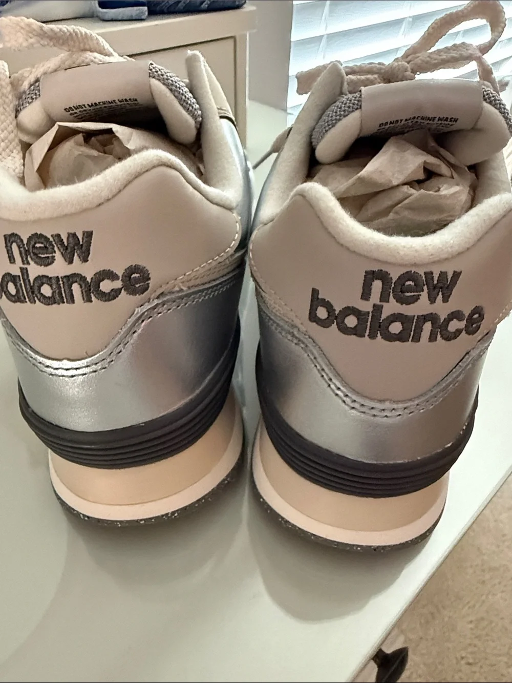 💗New Balance 574 Silver Metallic Runner Sneakers with Cream Laces💗